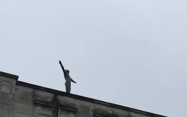 Antony Gormley statue