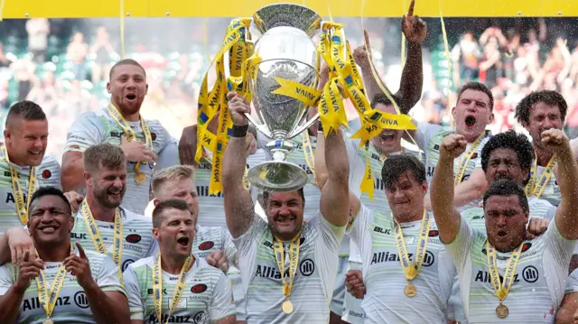 Saracens lift trophy