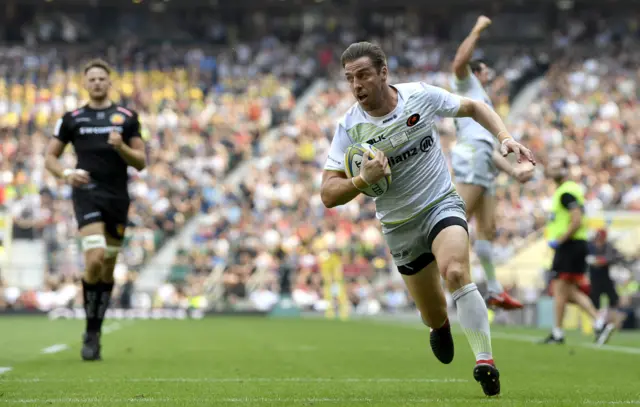 Chris Wyles runs in try for Saracens