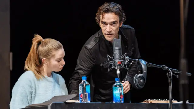 Ben Chaplin and Seana Kerslake in Mood Music