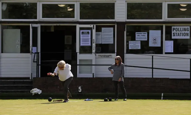 Cambridge Park Bowling Club, Twickenham