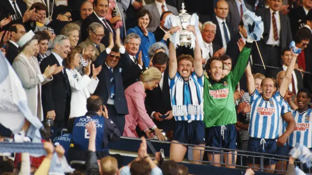 Coventry lift FA Cup