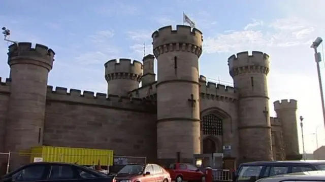 hmp leicester