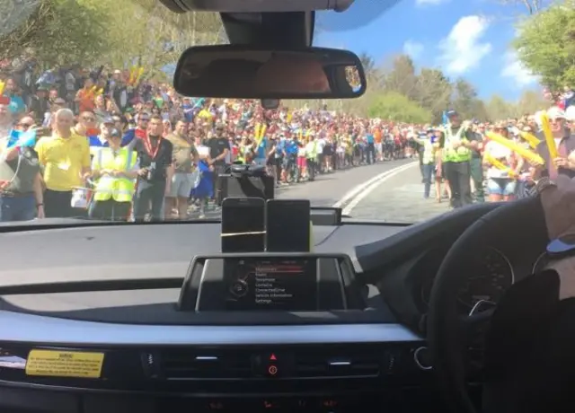 Crowds at Sutton Bank
