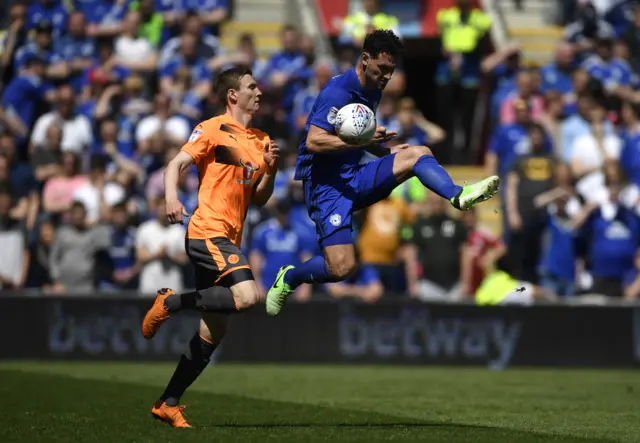 Cardiff v Reading