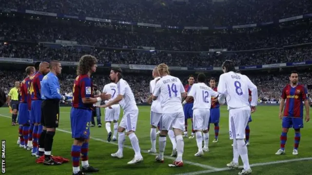 In 2008 Barca gave Real a guard of honour