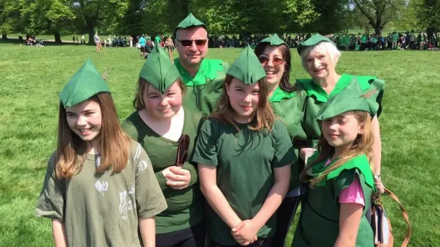 Family dressed as Robin Hood