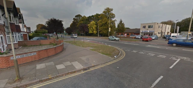 Sandringham Avenue's junction with Melton Road