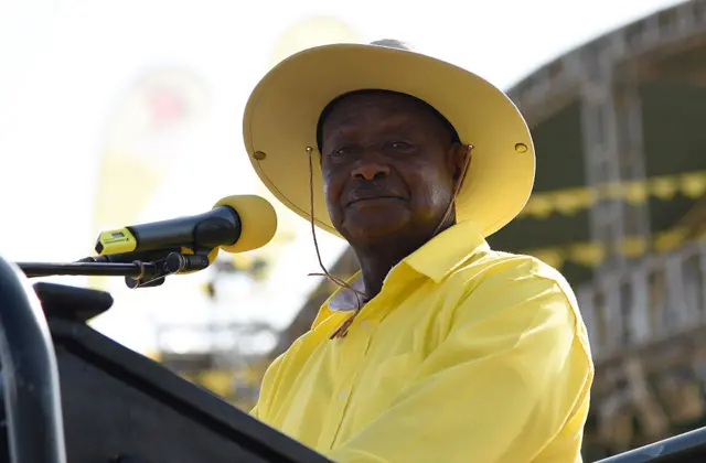 Yoweri Museveni addresses supporters during a rally of the ruling National Resistance Movement (NRM) party at Kololo Airstrip in Kampala on February 16, 2016.