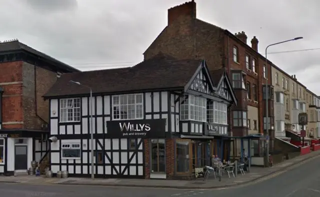 Willy's pub in Cleethorpes