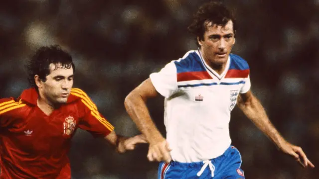 England's Trevor Francis (right)