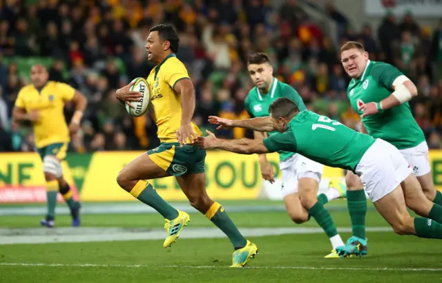 Kurtley Beale goes over