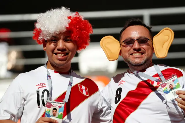 Peru fans