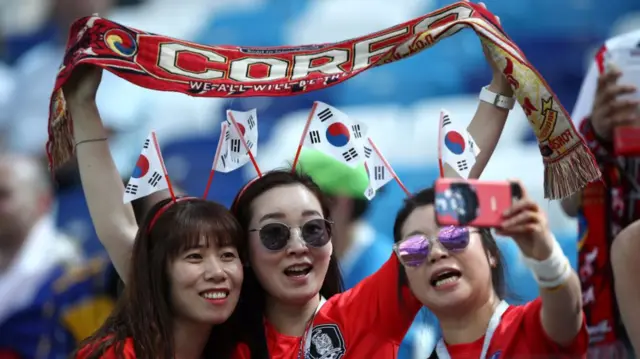 South Korea fans take selfie