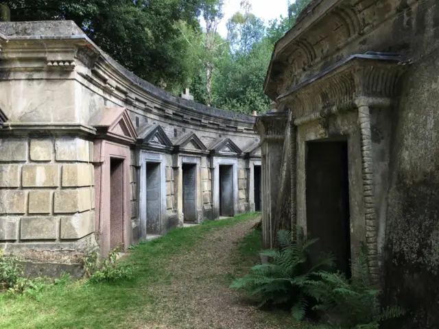 Highgate cemetery