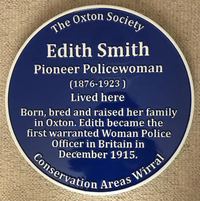 Plaque