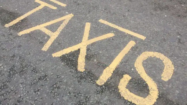 Taxis sign