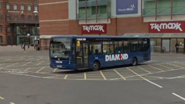 Diamond bus