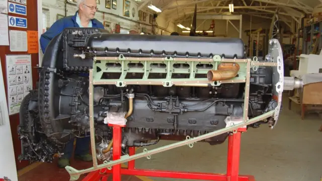 Restoration of the Spitfire's engine