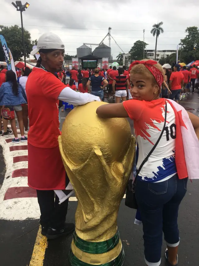 Fans in Panama