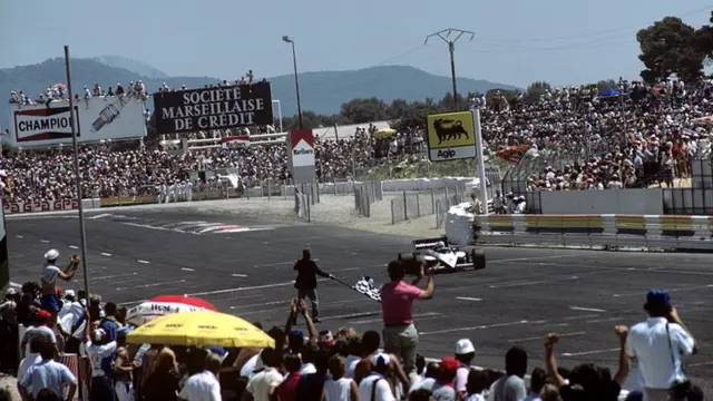 Nelson Piquet wins the 1985 French Grand Prix