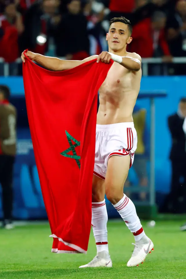 Faycal Fajr shirt off