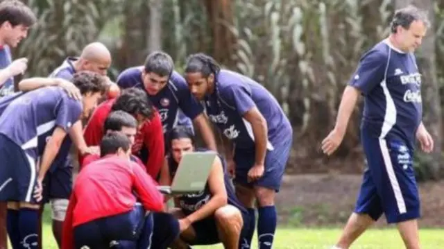 Bielsa at training while in charge of Chile