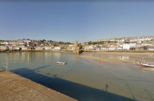 st ives harbour