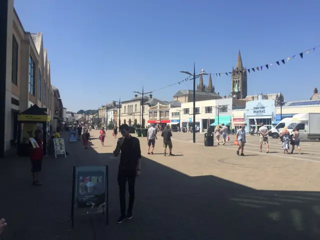 Lemon Quay in sun