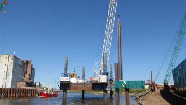 flood barrier cofferdam