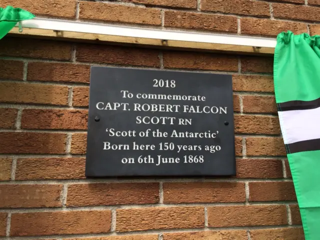 plaque