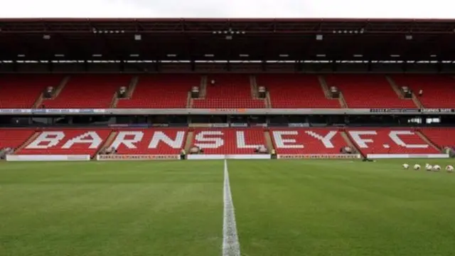 Oakwell pitch and stand