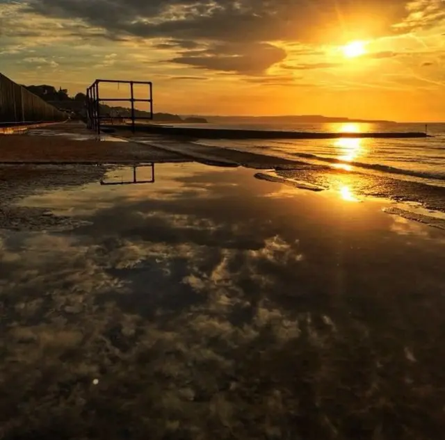 sunrise in dawlish