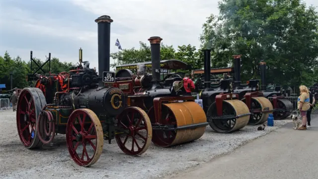 Steam rollers