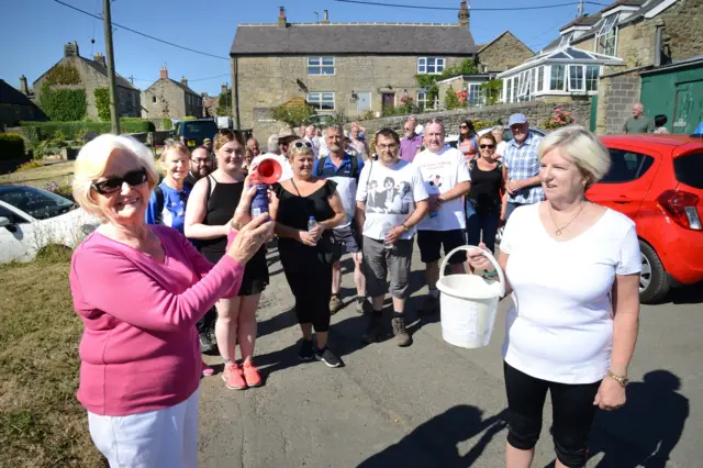 Lady Elsie officially starting the walk