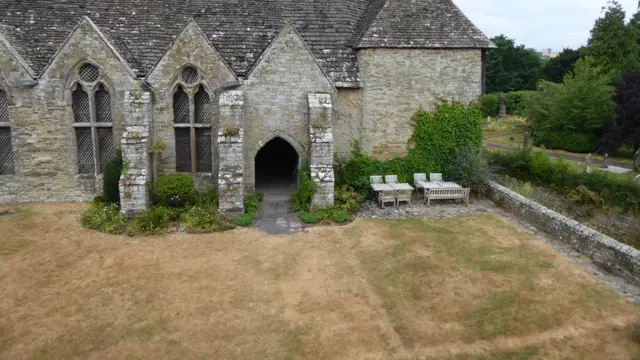 Stokesay Castle