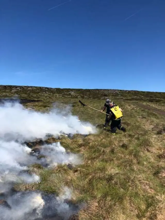 saddleworth fire fighters