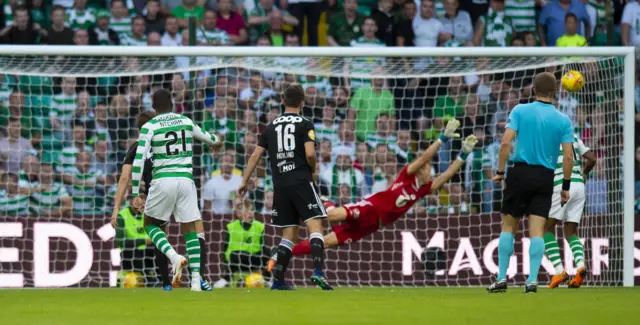 Celtic's Olivier Ntcham curls home to make it 2-1