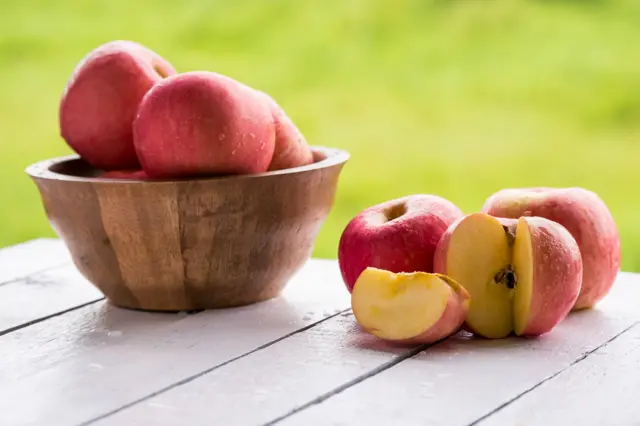 Apples in a wooden bowl