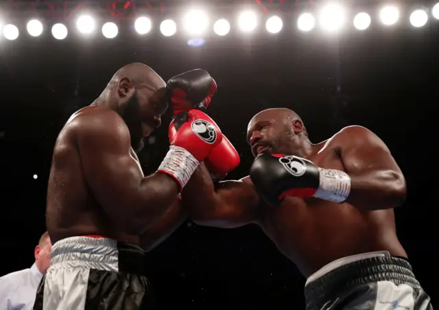 Dereck Chisora v Carlos Takam