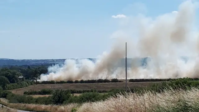 Grass fire in Draycott