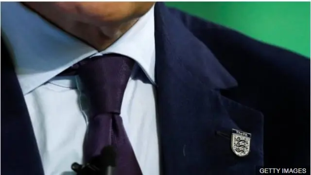 Mark Carney wearing his Three Lion lapel badge