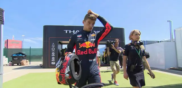 Verstappen crashes