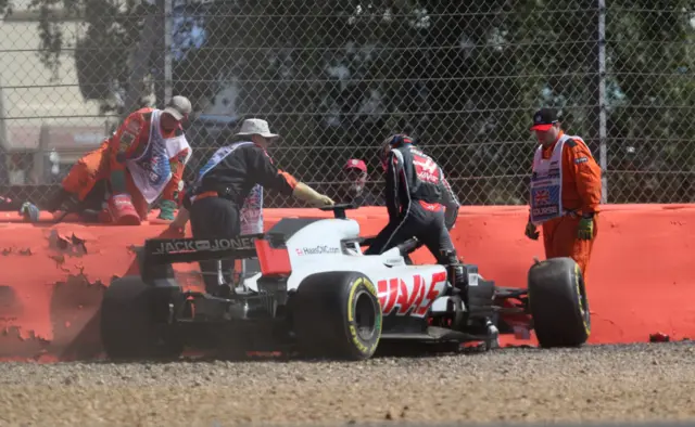 Grosjean crashes