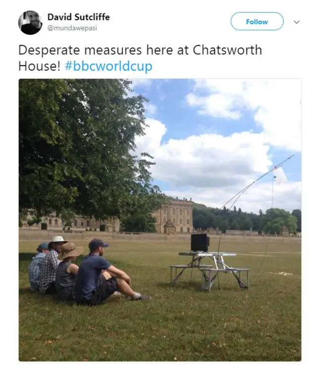 England fan tweets at Chatsworth House