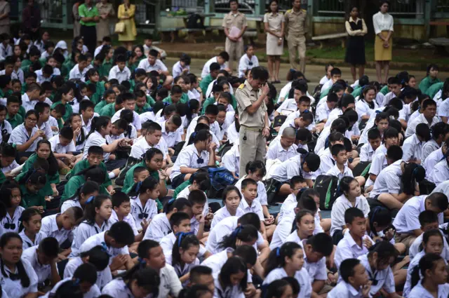 School children at the Mae Ssai Prasitsart school