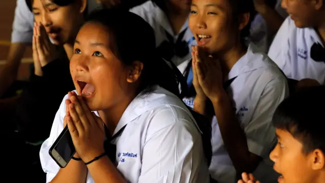 Thai school children