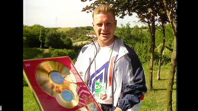 Gazza gold disc