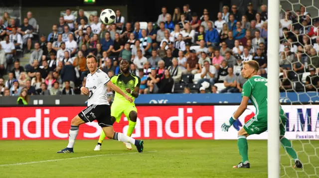 Odsonne Edouard shoots