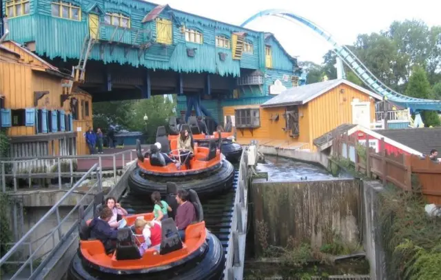 Splash Canyon ride at Drayton Manor